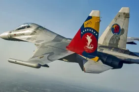 Amazon Ormanlarında Askeri Uçak Düştü: 7 Ölü