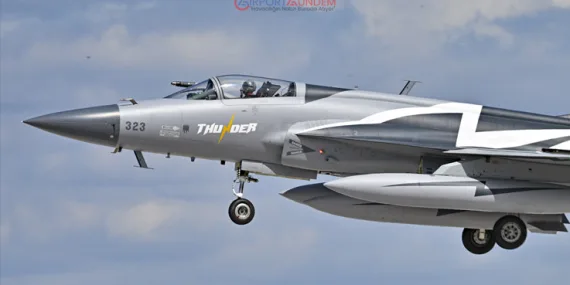 Pakistan’ın JF-17 Block III Savaş Uçağı, RIAT 2025’te “Spirit of the Meet” Ödülünü Kazandı
