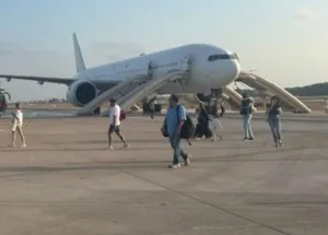 Panic-on-Board-Turkish-Airlines-Flight-Emergency-Evacuation-in-Antalya