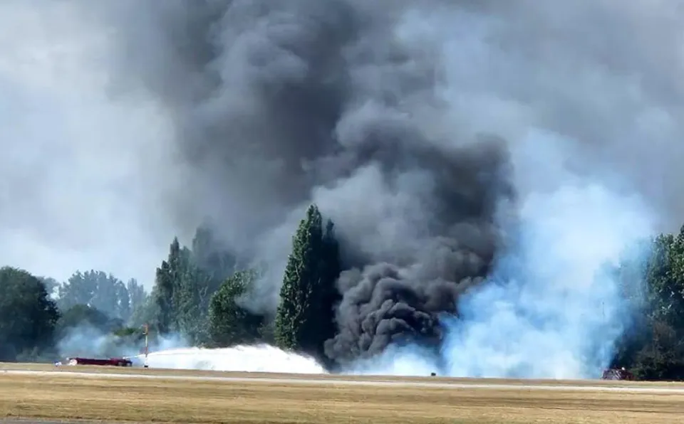 Havalanan Uçak Saniyeler İçinde Çakıldı: Patlama ve Alev Topu!
