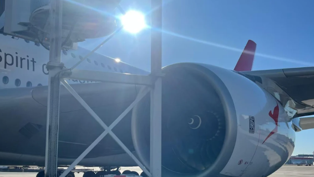 Qantas A380 Uçağı Köprüye Çarptı, Motorunda Hasar Oluştu 2 Havacılık Haberleri Qantas Qantas A380 Uçağı Köprüye Çarptı, Motorunda Hasar Oluştu