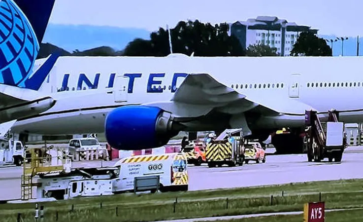 Bir Hafta Arayla İkinci Acil Durum: United’ın Aynı Uçağı Yine Krizde!