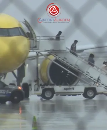 Spirit Airlines Uçağında Bomba Paniği: K-9 Destekli Operasyonla Yolcular Boşaltıldı