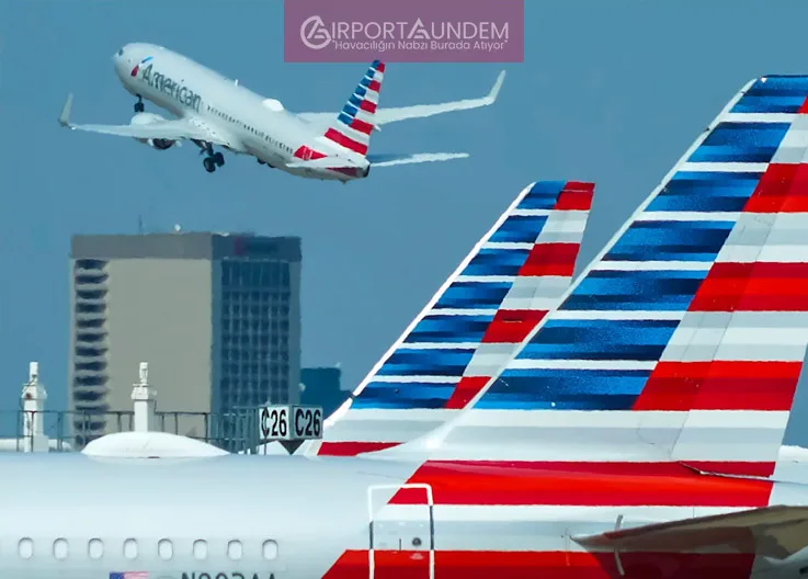 Telefon Mesajı Korkuttu, American Airlines Uçağı Havadan Döndü