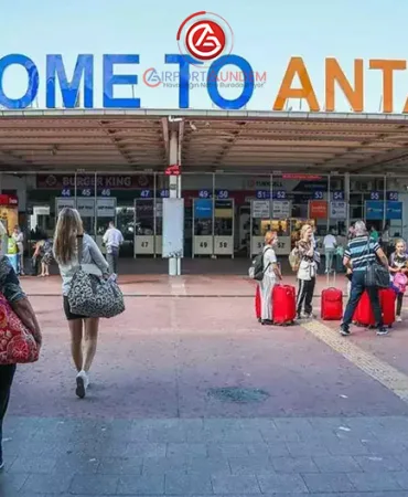 Turist Akını Durmuyor: Antalya Rekora Koşuyor!
