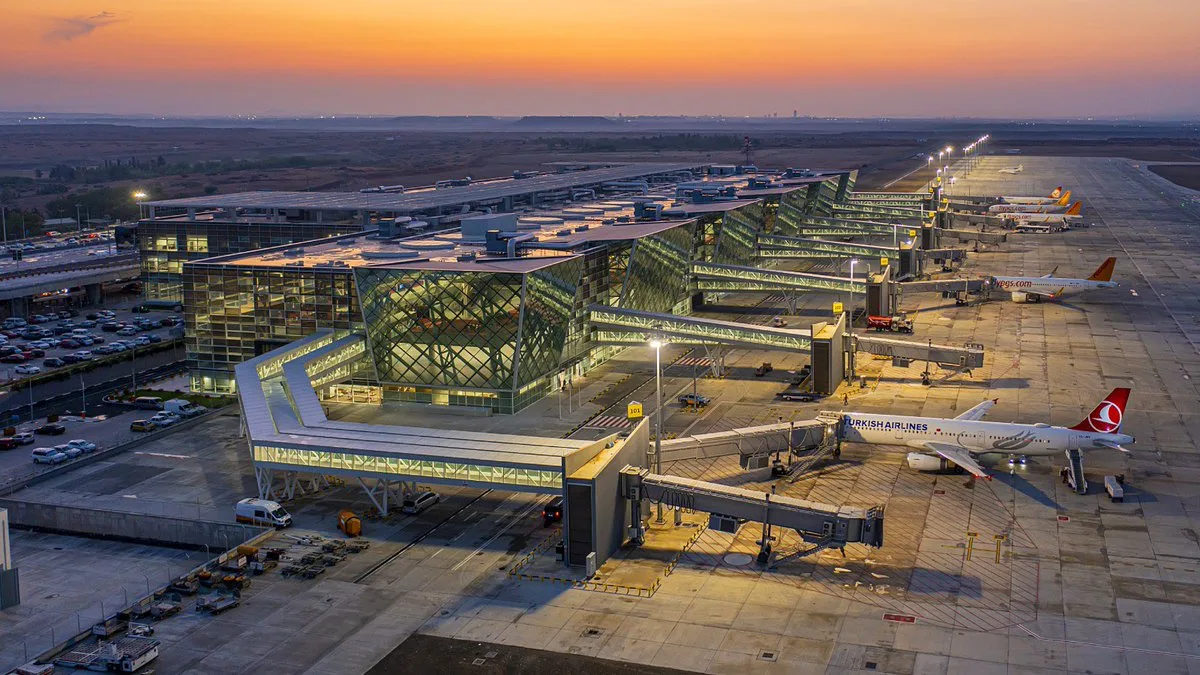 Taksi Sorunu Büyüyor, Ercan Havalimanı Çözüm Arıyor