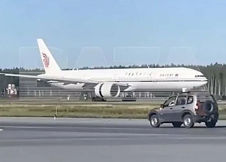 Air China Rusya Acil İnişiyle Tarihe Geçti