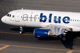 Airblue’ya Ait Yolcu Uçağının Motoruna Kuş Girdi. Uçuş İptali Kaosa Yol Açtı