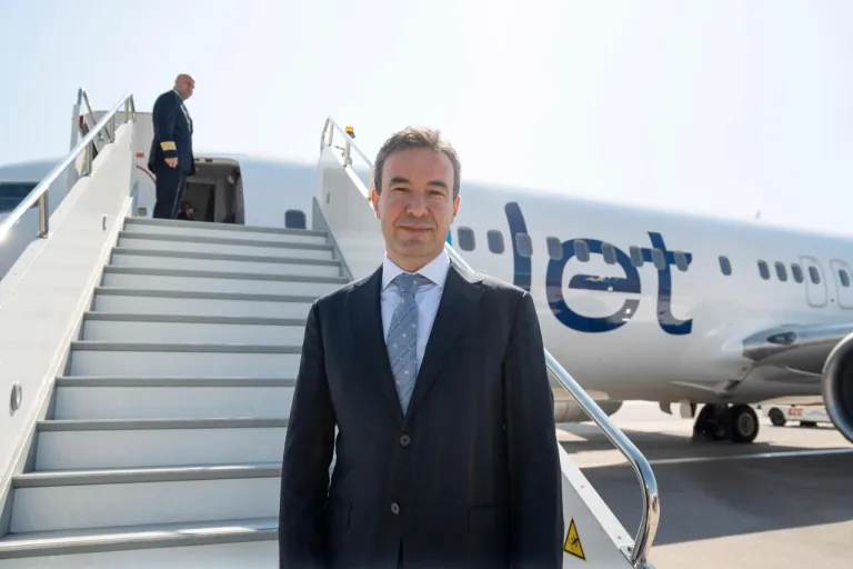 AJet’in Yeni Uçağı 13 Ağustos’ta Sabiha Gökçen’de