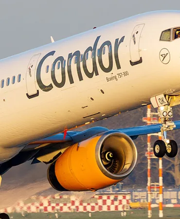Havada Alev Alan Condor Havayolları'nın Boeing 757'si Facia Atlattı! 273 Yolcu Ölümden Döndü