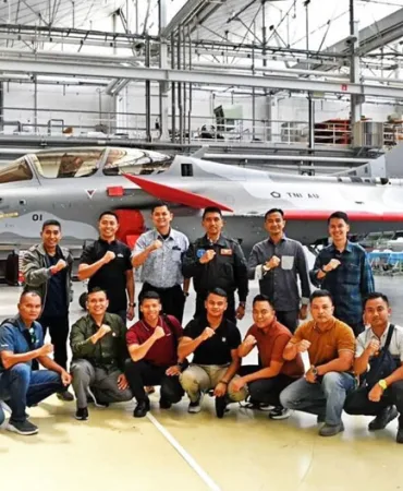 Endonezya, 42 Rafale Siparişinin İlk Çift Kişilik Uçağını Aldı