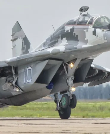Ukrayna’da MiG-29 Uçağı Düştü: Pilot Hayatını Kaybetti