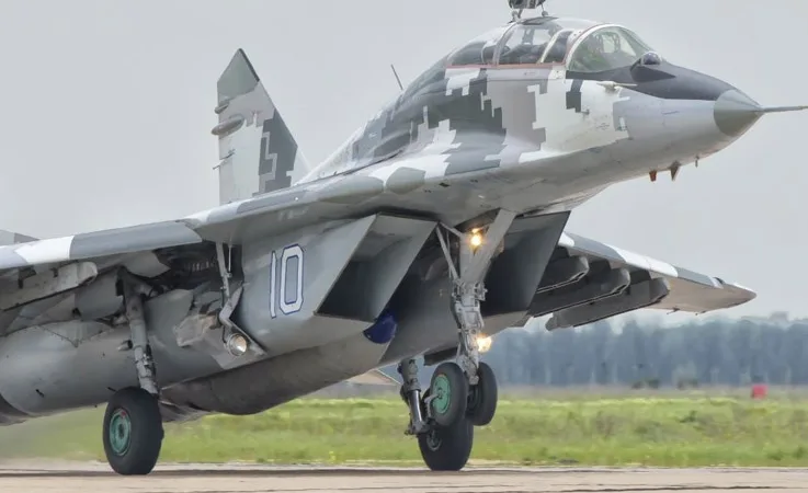 Ukrayna’da MiG-29 Uçağı Düştü: Pilot Hayatını Kaybetti