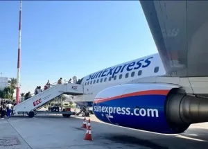 Panic-in-the-Air-Passenger-Faints-on-SunExpress-Flight,-Service-Delayed