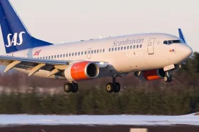 SAS Seferinde Pilot Kokpitte Fenalaştı: Yedek Ekip Devreye Girdi