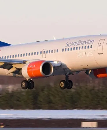 SAS Seferinde Pilot Kokpitte Fenalaştı: Yedek Ekip Devreye Girdi