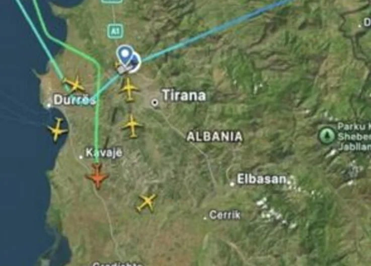 Şiddetli Rüzgar Tiran Semalarını Felç Etti. 7 Uçak Art Arda İndi