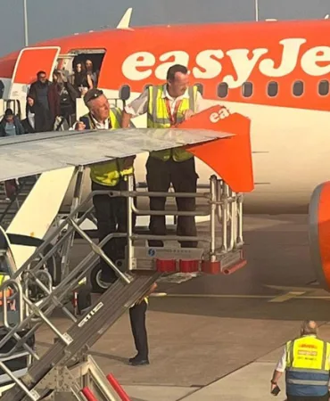 Manchester Havalimanı’nda İki EasyJet Uçağı Çarpıştı