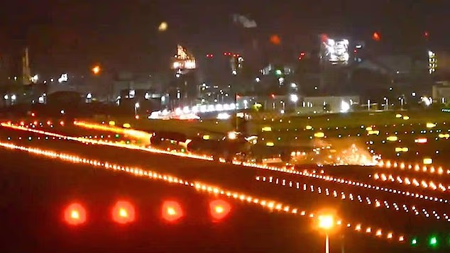 UPS Uçağı Tayfun İnişinde Kontrolden Çıktı: Motoru Piste Sürtündü 9 Havacılık Haberleri UPS UPS Uçağı Tayfun İnişinde Kontrolden Çıktı: Motoru Piste Sürtündü