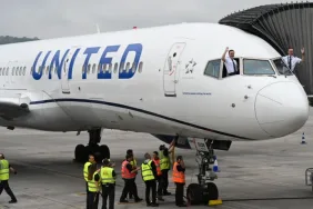 United Airlines Uçuşu Yolcunun Norovirüs Krizi Nedeniyle İptal Edildi