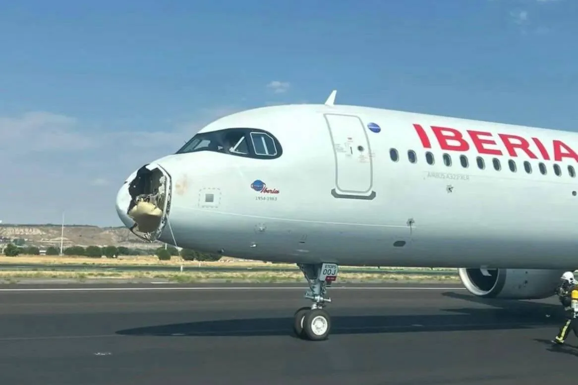 IB579 Seferinde Kuş Çarpması: A321neo Radome’u Parçalandı