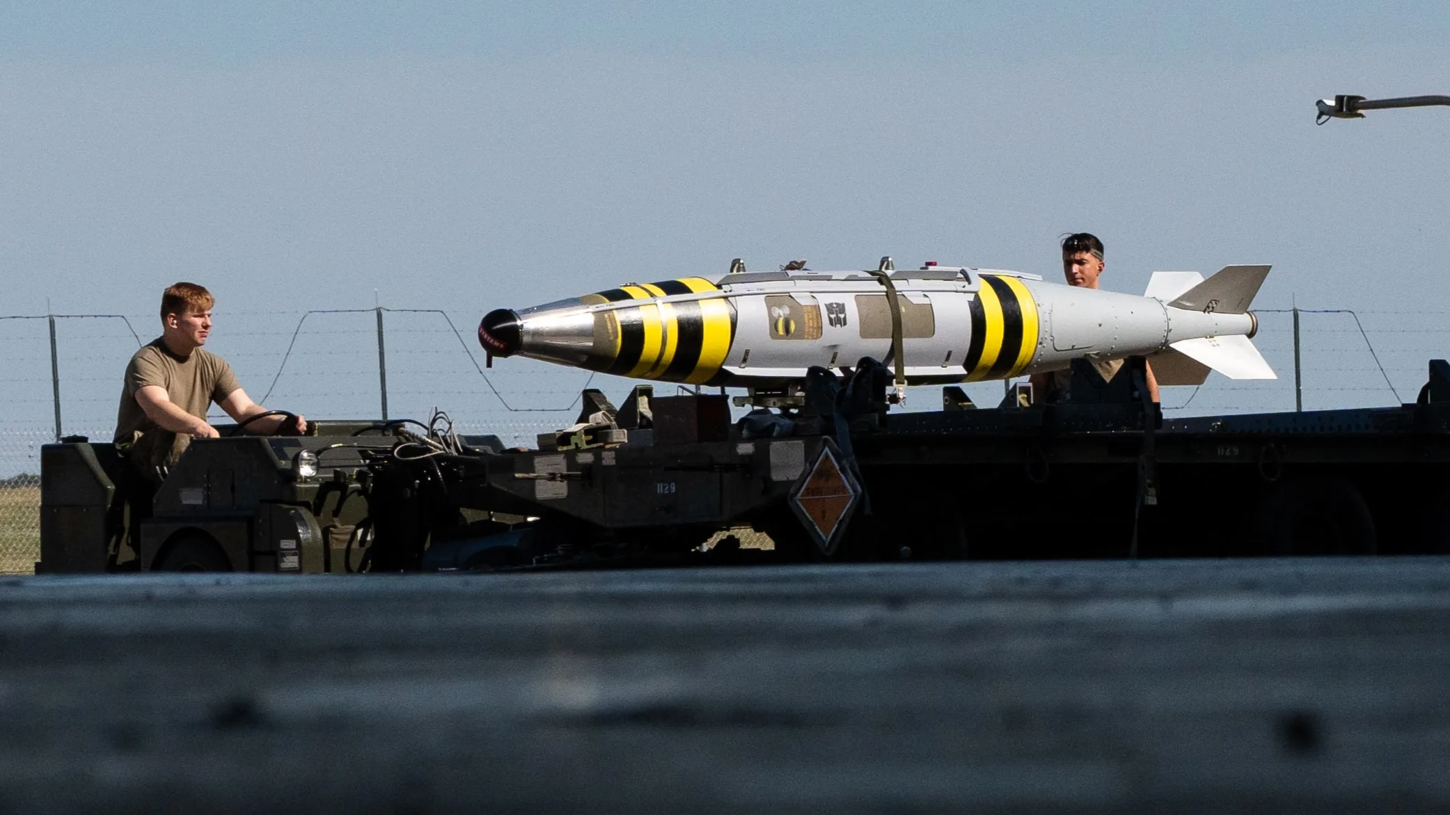 Hayalet B-2, 2.000 lb JDAM ile Uzun Menzilli Hedefi Vurdu 4 Savunma Sanayii Haberleri B-2 Hayalet B-2, 2.000 lb JDAM ile Uzun Menzilli Hedefi Vurdu