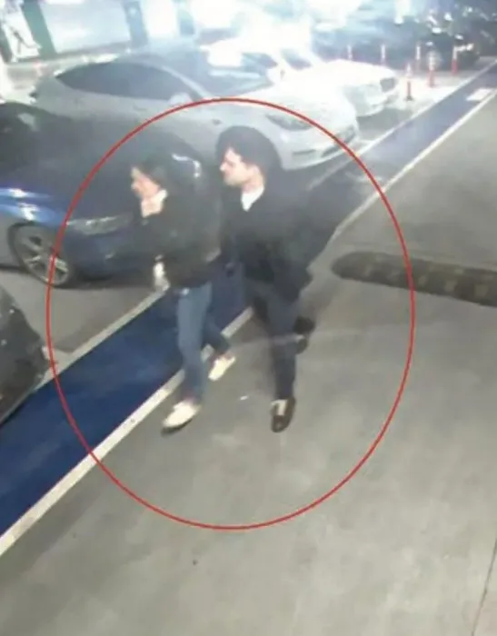 Skandal: Pilotlar WhatsApp Grubunda Hostesleri ‘Listeledi’ – Ahlaksız Yazışmalar Mahkemeye Girdi