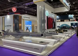 DSEI-2025’te-Türkiye-Şovu-Roketsan-Sahneye-Çıktı