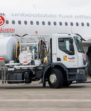 Hamburg’da Jet Yakıtı Tükenince Uçuşlar Durdu