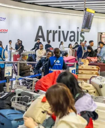Heathrow Havalimanı’nda CS Spreyi Alarmı: Terminal Tahliye Edildi, 57 Yaşındaki Adam Tutuklandı