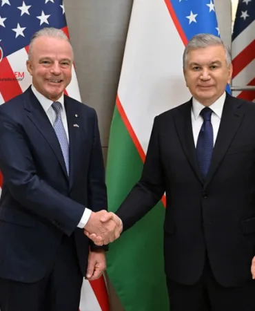 Özbekistan Havayolları’ndan Tarihi 8,5 Milyar Dolarlık Boeing Anlaşması