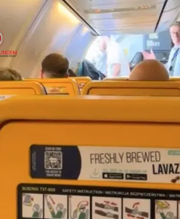 Ryanair Uçağında Akılalmaz Olay! Yolcular Pasaportlarını Yedi, Uçak Acil İniş Yaptı