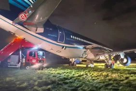 AZAL Airbus A320 İnişte Pistten Çıktı