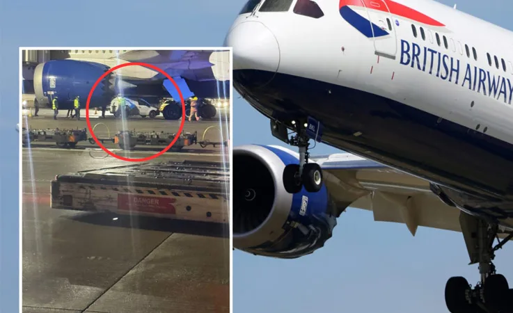 Heathrow’da Dreamliner Krizi: Yer Aracı British Airways Uçağına Çarptı