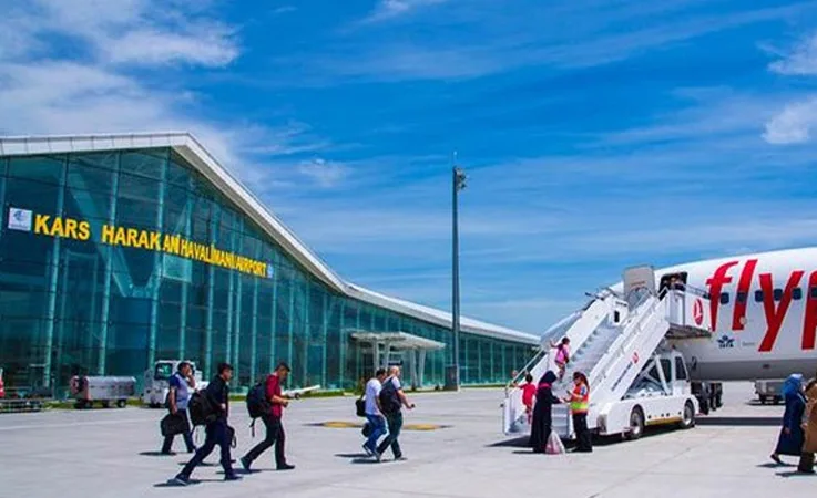 Kars Harakani Havalimanı Yolcu Rekoru Kırdı!