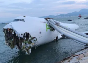 U.S.-Sends-Investigation-Team-for-Boeing-747-Crash-in-Hong-Kong