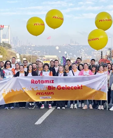 Pegasus Hava Yolları, 47. İstanbul Maratonu’nda Türk Eğitim Vakfı İçin Koştu