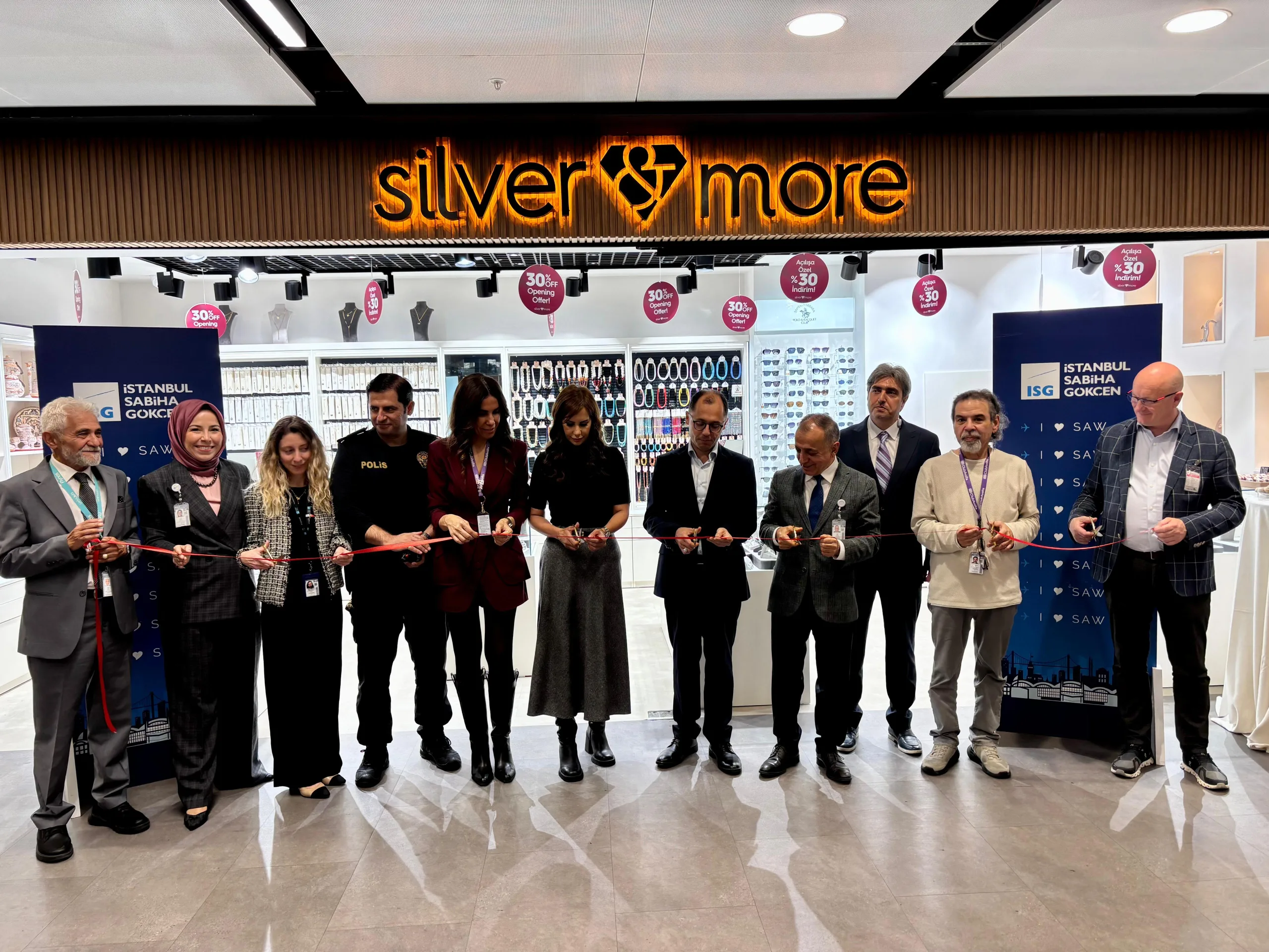 Seyahat ve Şıklık Buluştu! Sabiha Gökçen’de Silver&More Mağazası Açıldı