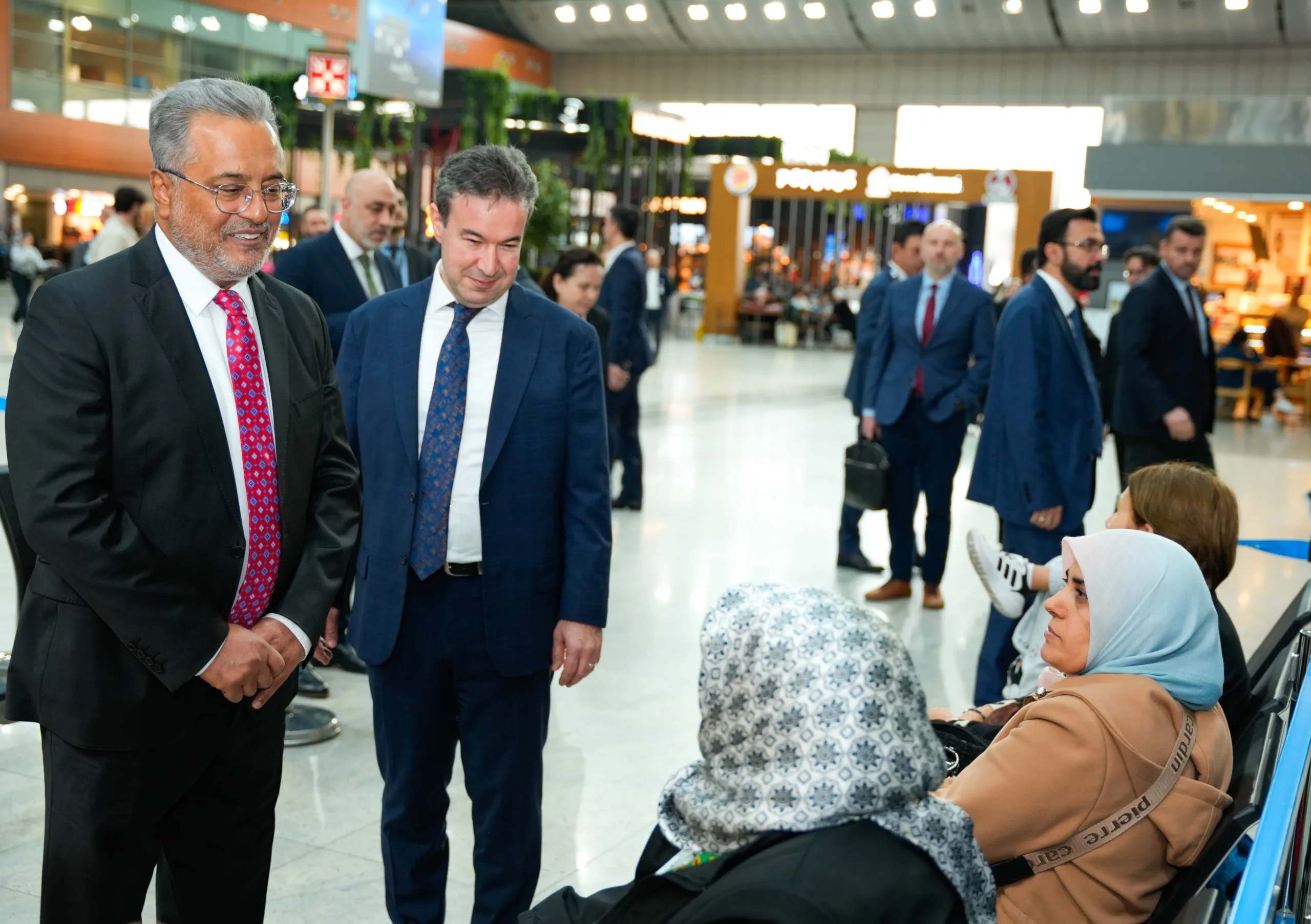 THY Başkanı Ahmet Bolat’tan AJet Çalışanlarına Sahada Tam Destek