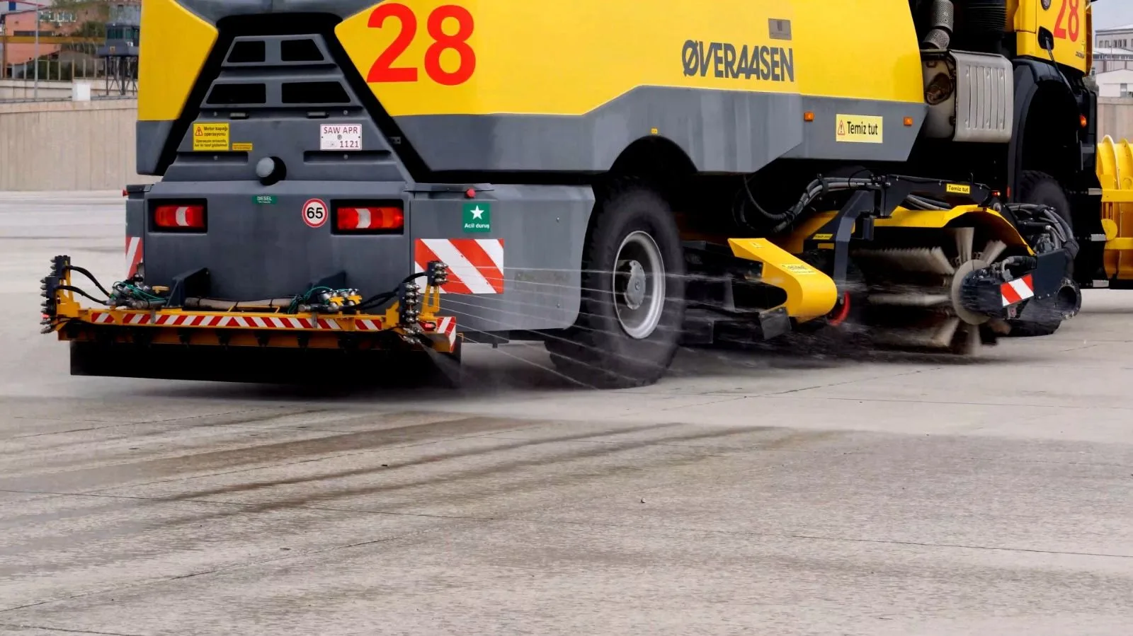 Sabiha Gökçen Havalimanı Kışa Kilitlendi: Uçuş Güvenliği İçin 24 Saat Hazır