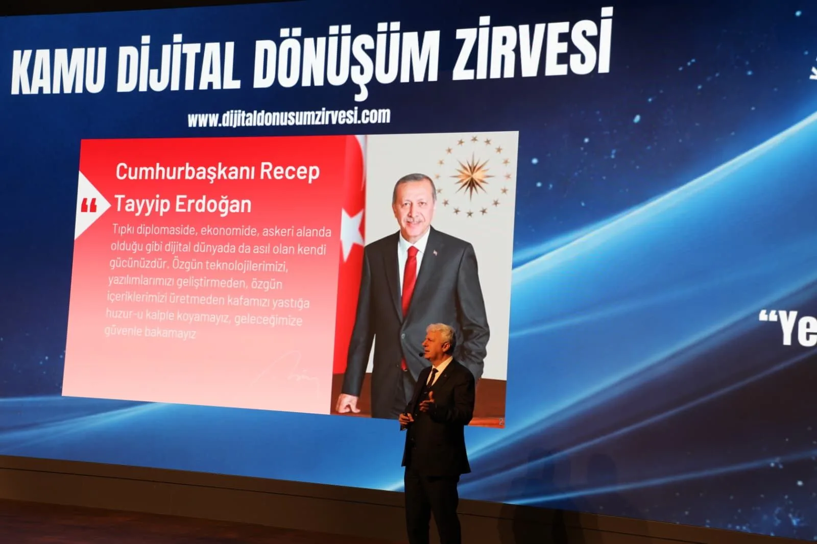 SHGM’ye Kamu Dijital Dönüşüm Zirvesi’nde Takdir Ödülü