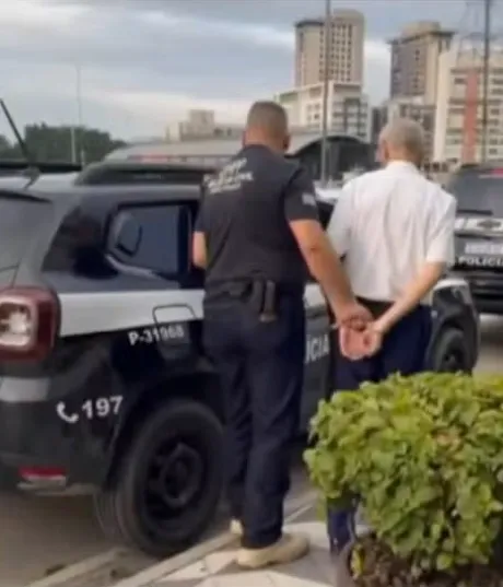 Kalkışa Dakikalar Kala! Pilot Kokpitte Kelepçelendi