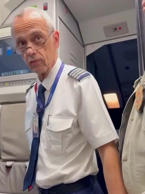 Kalkışa Dakikalar Kala! Pilot Kokpitte Kelepçelendi