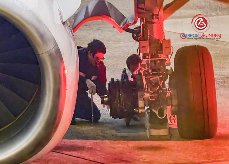 T’way Air Uçağının İnişte Lastiği Koptu: 14 Uçuş Gecikti