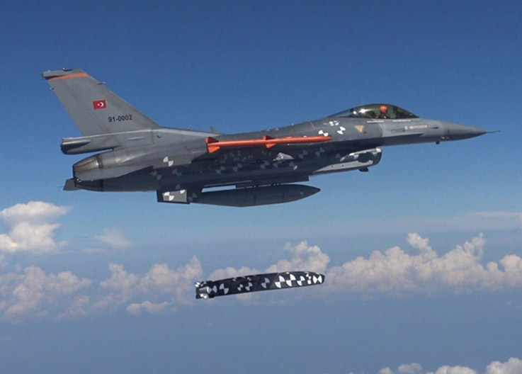 Türkiye’den kritik savunma hamlesi: SOM-J füzesi hedefi tam isabet vurdu