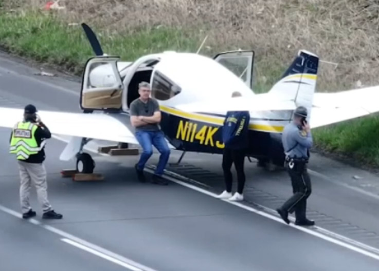 ABD’de Otoyola Zorunlu İniş: Pilot Facianın Eşiğinden Döndü