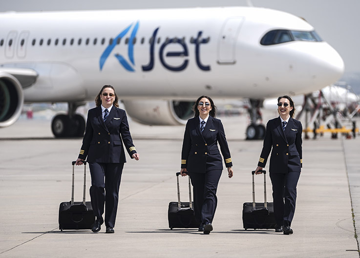 AJet’te Anne Pilotlardan Disiplin ve Fedakârlık Hikâyesi