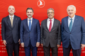 Ahmet Bolat 21 Yıllık Kariyerine Nokta Koydu