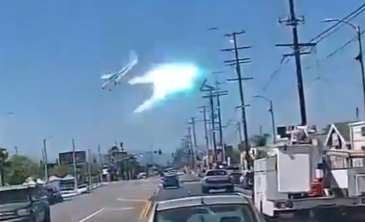 Kaliforniya’da Cessna 172 kazası: Elektrik hatlarına çarptı