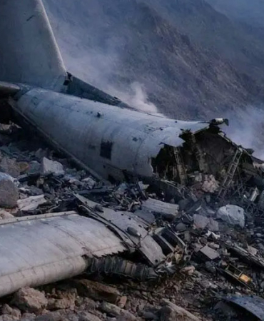 Kırım’da Askeri Uçak Faciası: 31 Kişi Hayatını Kaybetti